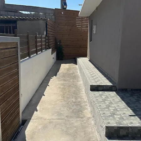 Anissa House * Anissaras